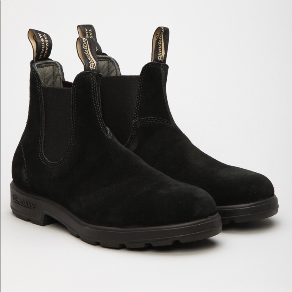 ISO Blundstone boots! US women’s 9 (AU 6/ men’s 7)